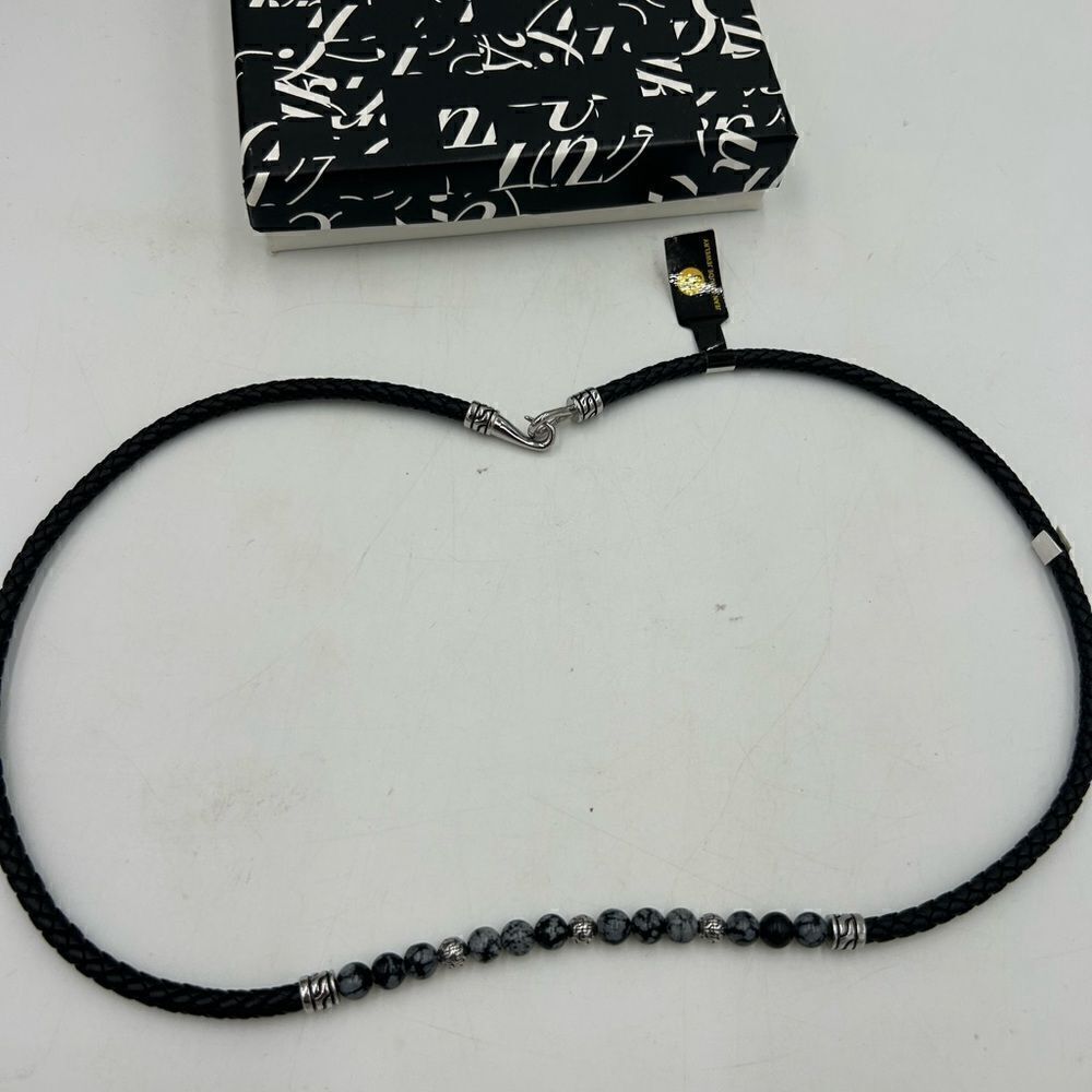 Unisex Jean-Claude, Pearl, embellished leather necklace - Picture 2 of 5